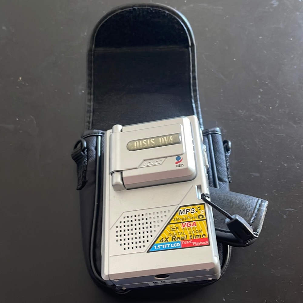 NISIS-DV4 3 Megapixels Pocket Digital Camera